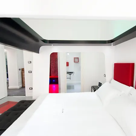 7 Spanish Steps בית הארחה