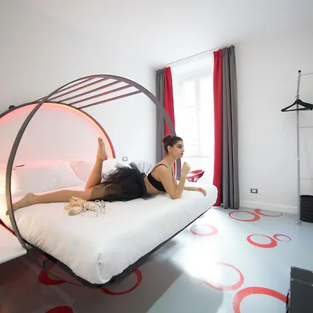 西班牙台阶7号旅馆 3*